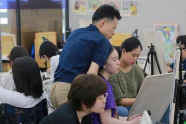 去画室当老师要的条件，不同画室的要求不同