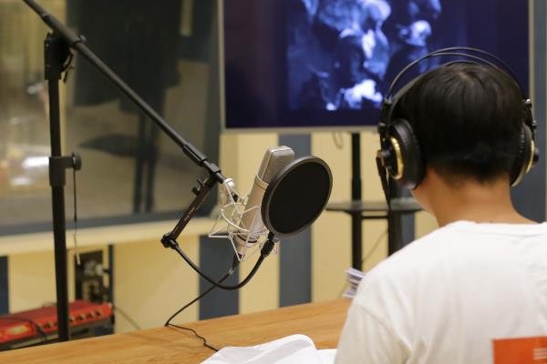 听力不好的人可以学配音吗，轻微的损伤不影响学习