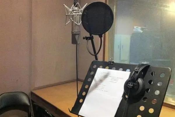 配音小白的挣钱方法，在相关平台上做兼职能获得收益